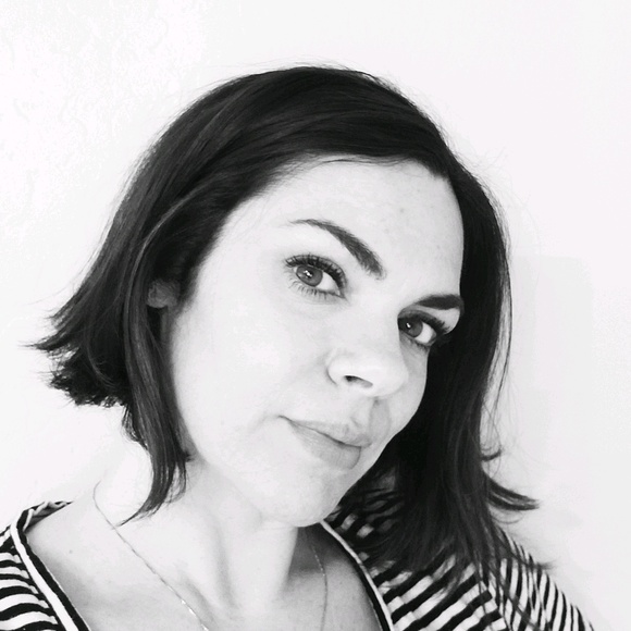 Meet your Posher, Elizabeth - Picture 1 of 1